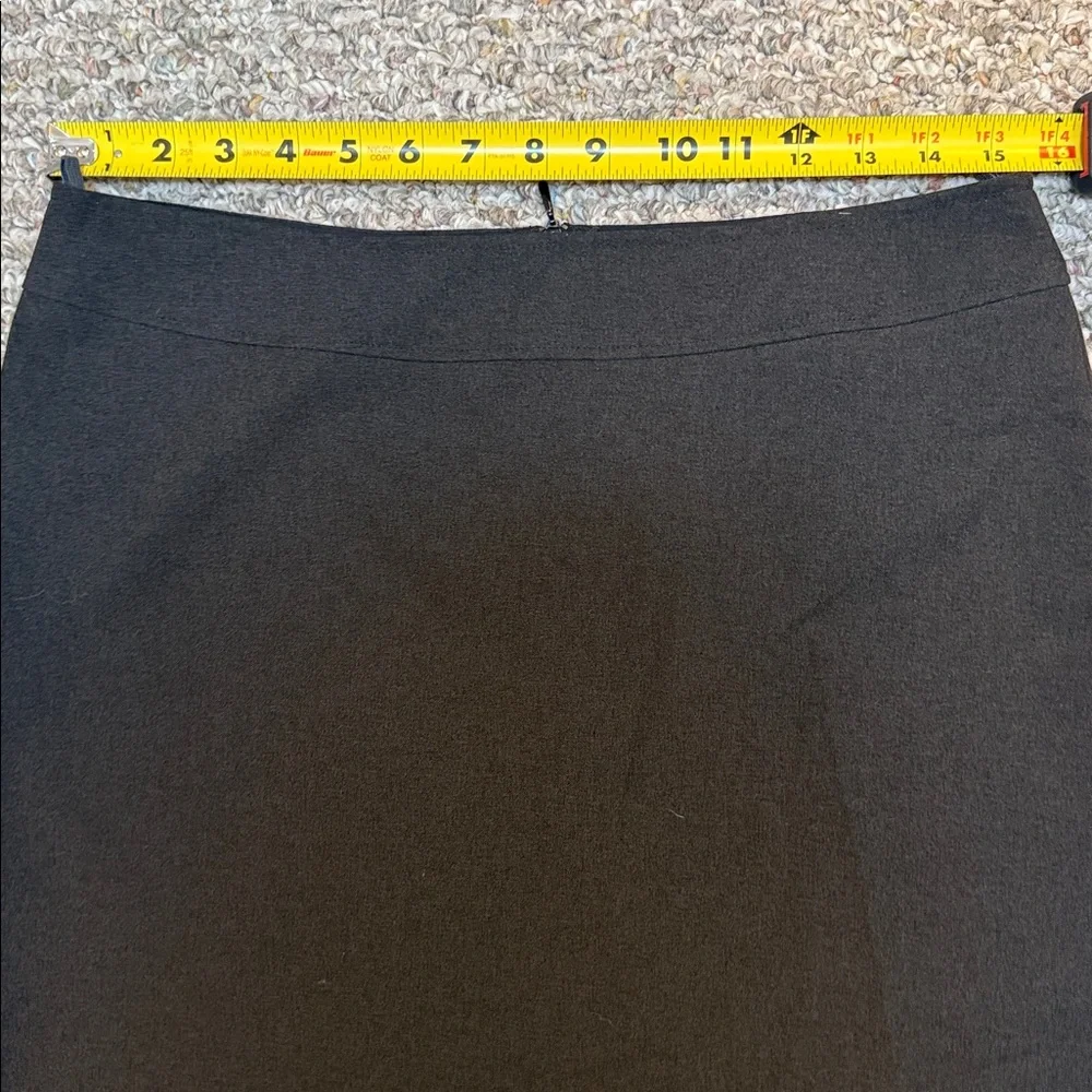 United Colors of Benetton Elegant Black Unlined Women's Skirt-size 44